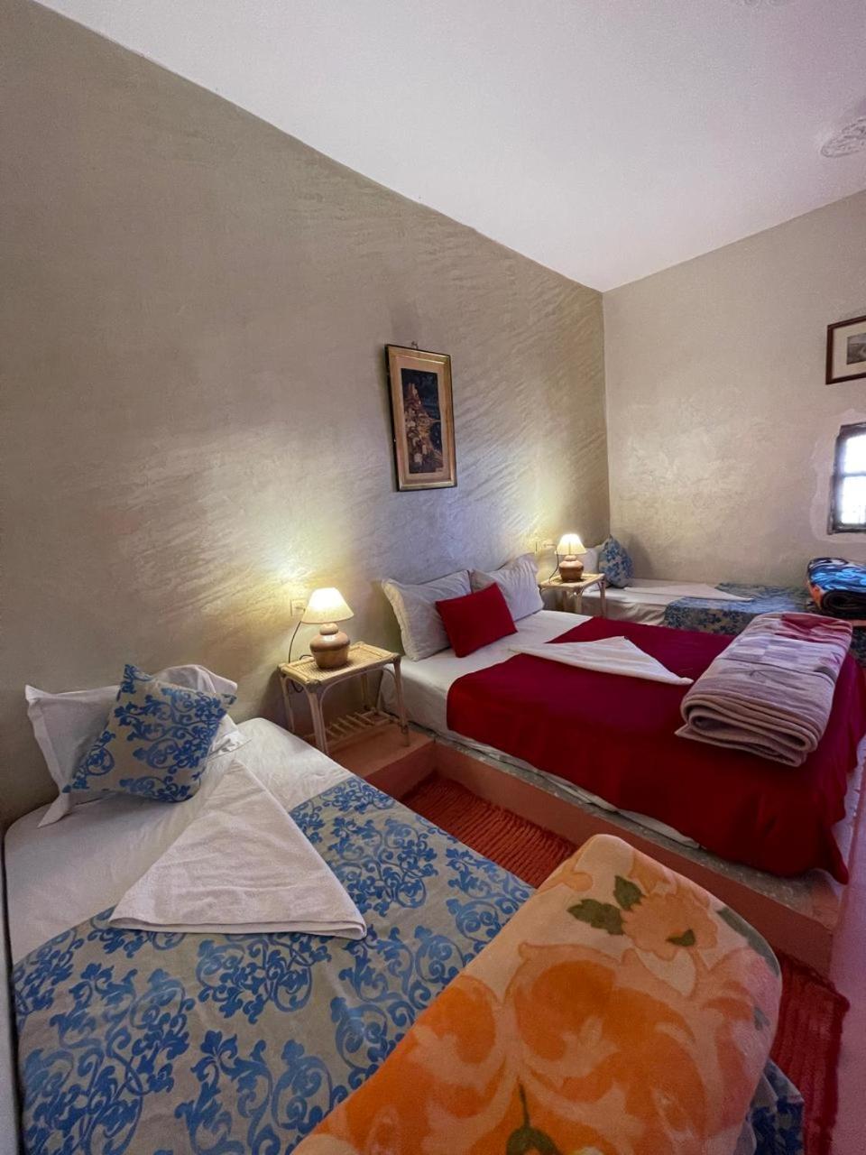 Hotel Familiale Les Grotte Ait Benhaddou Exteriör bild